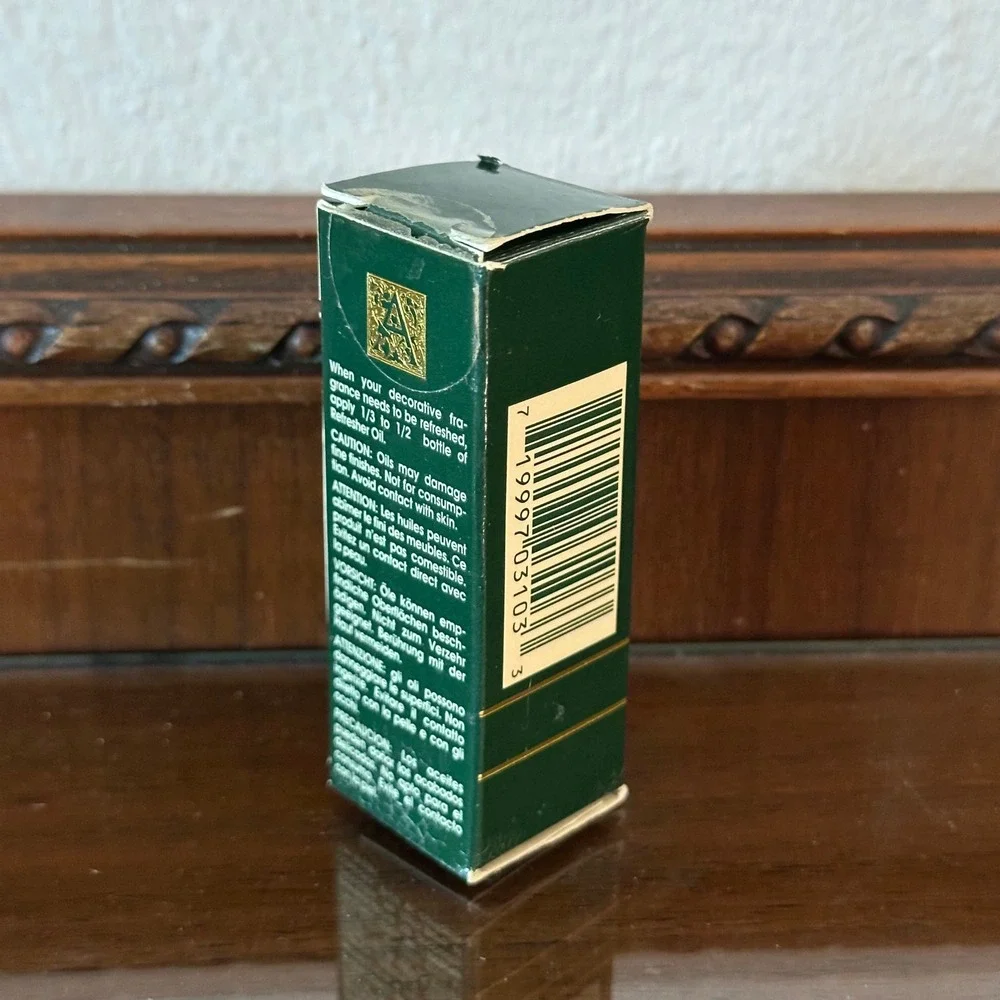 Aromatique The Smell of Christmas Refresher Oil .5 fl oz 15ml Home Fragrance NIB